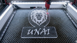 Corte y grabado de metacrilato